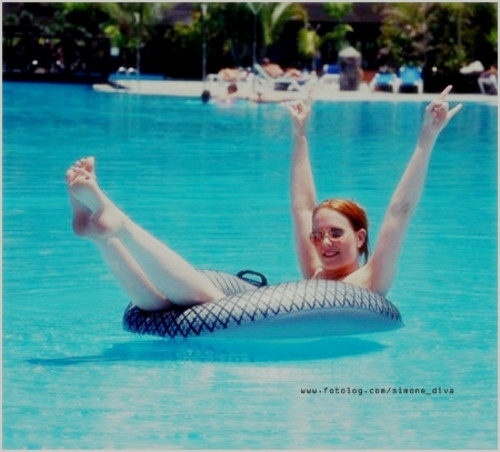 simone simmons feet 6