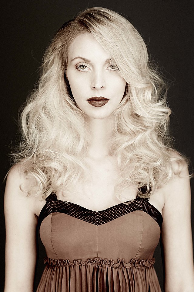 simonetta lein feet 6