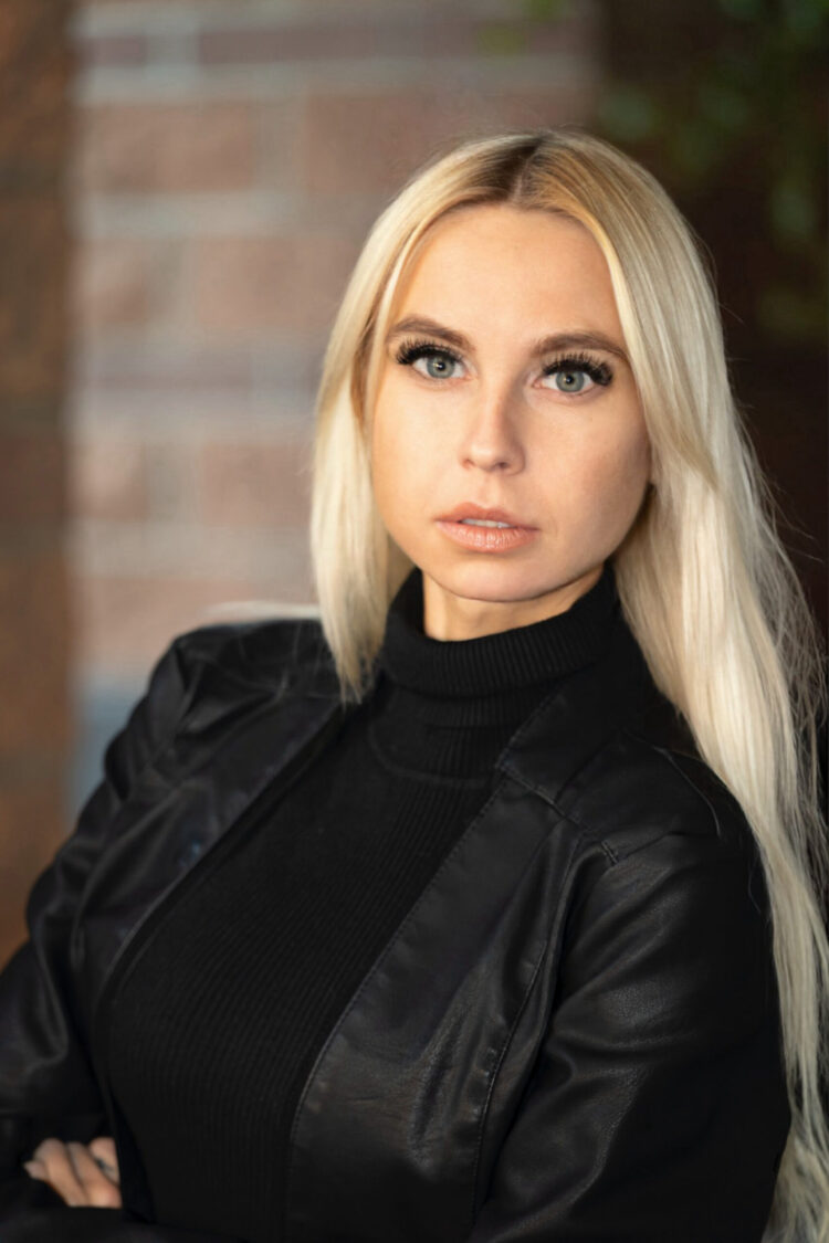 simonna feet 6 scaled