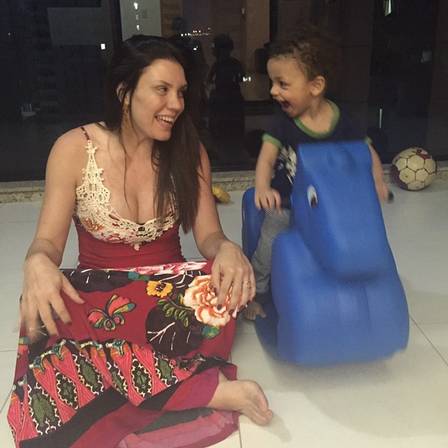 simony benelli galasso feet 2