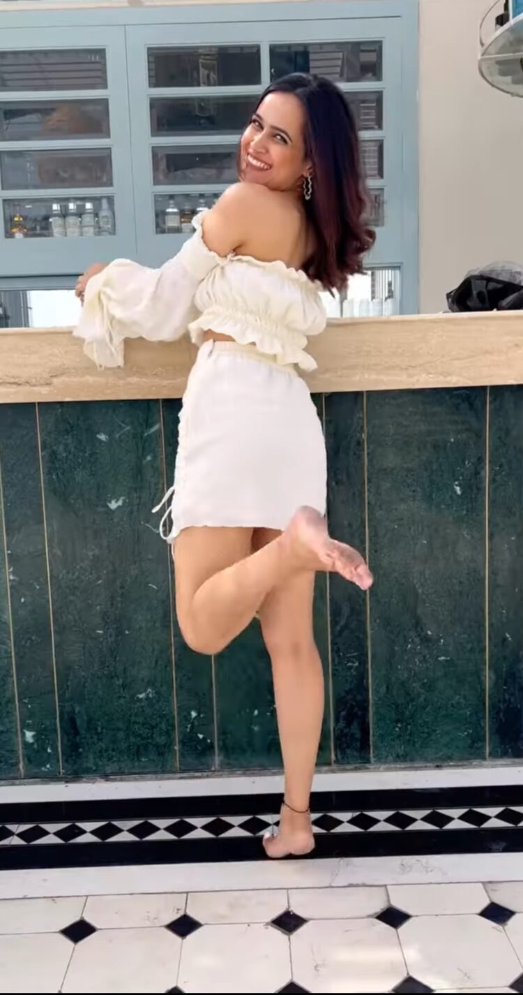 simran choudhary feet 6