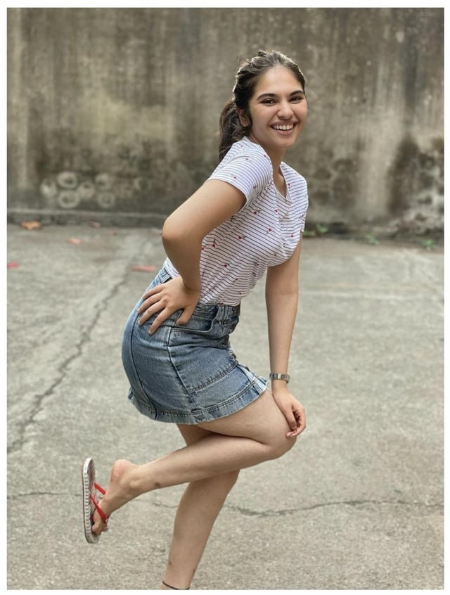 simran natekar feet 1