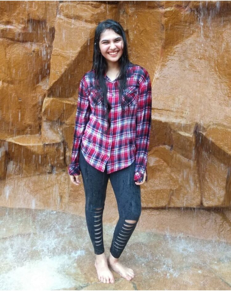 simran natekar feet 5