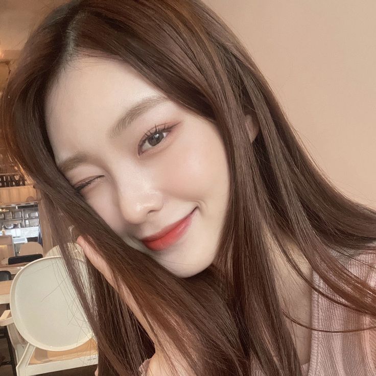 sinae lara moon feet 2