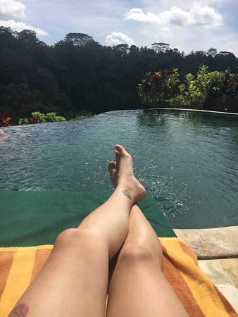 sincerely maha feet 5