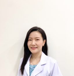 sirada taweesaksomboon feet 6