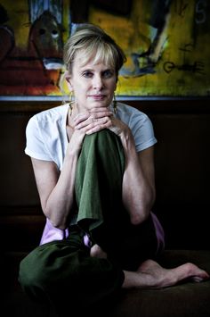 siri hustvedt feet 6