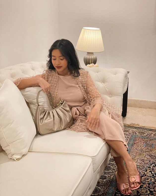 siti adira kania feet 2