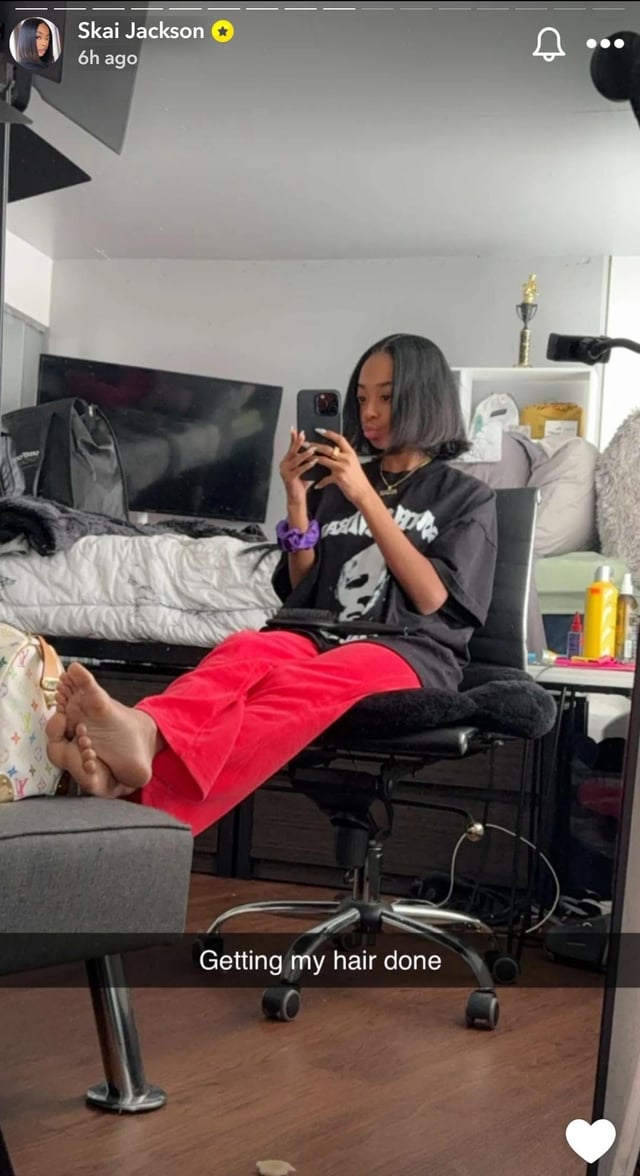 skai jackson feet 1