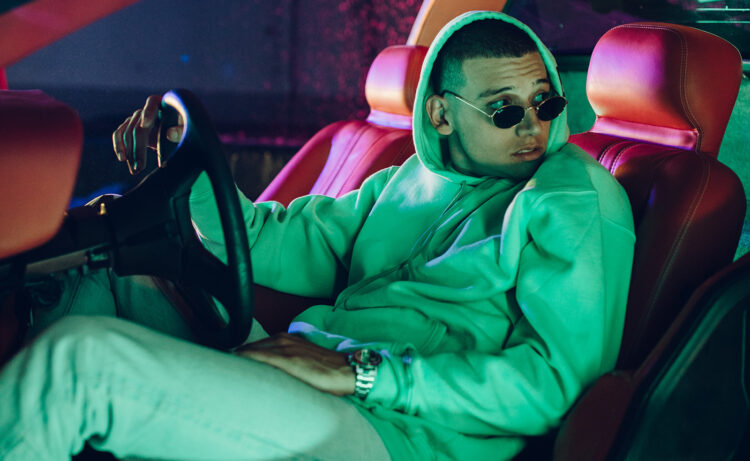 sky rompiendo feet 5