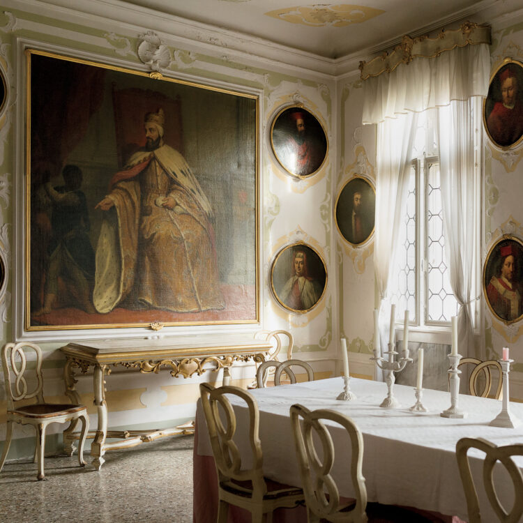 skye mcalpine feet 1