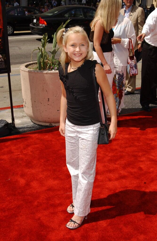 skye mccole bartusiak feet 2