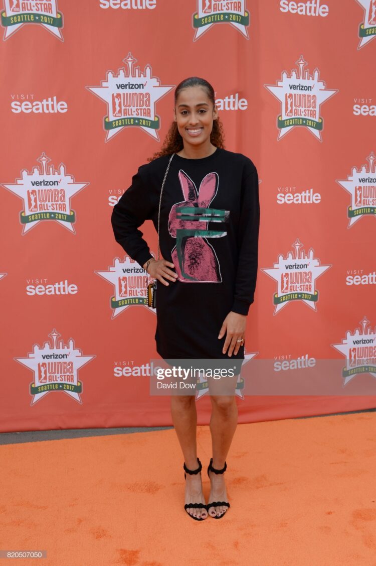 skylar diggins feet 3