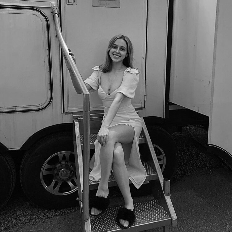 skylar radzion feet 4