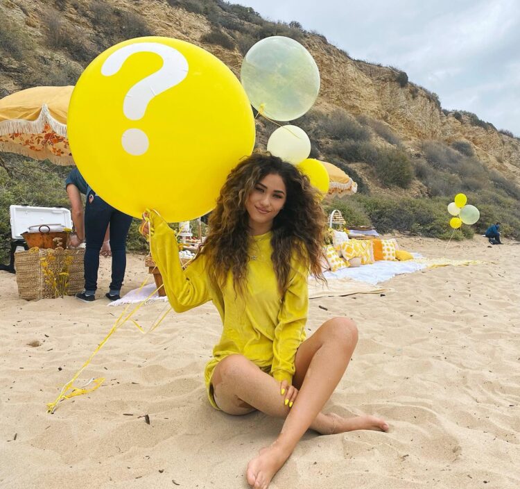 skylar stecker feet 3