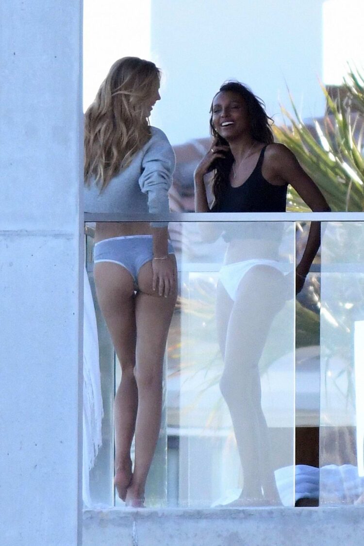 taylor jasmine feet 1