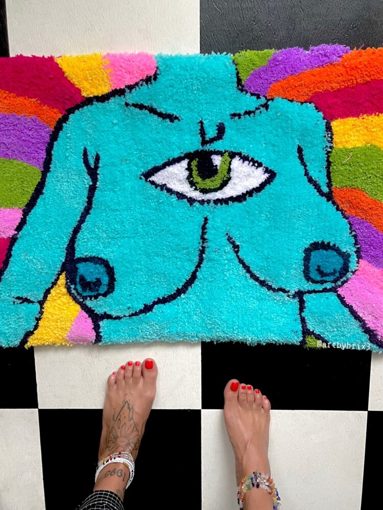 trippy draws feet 4