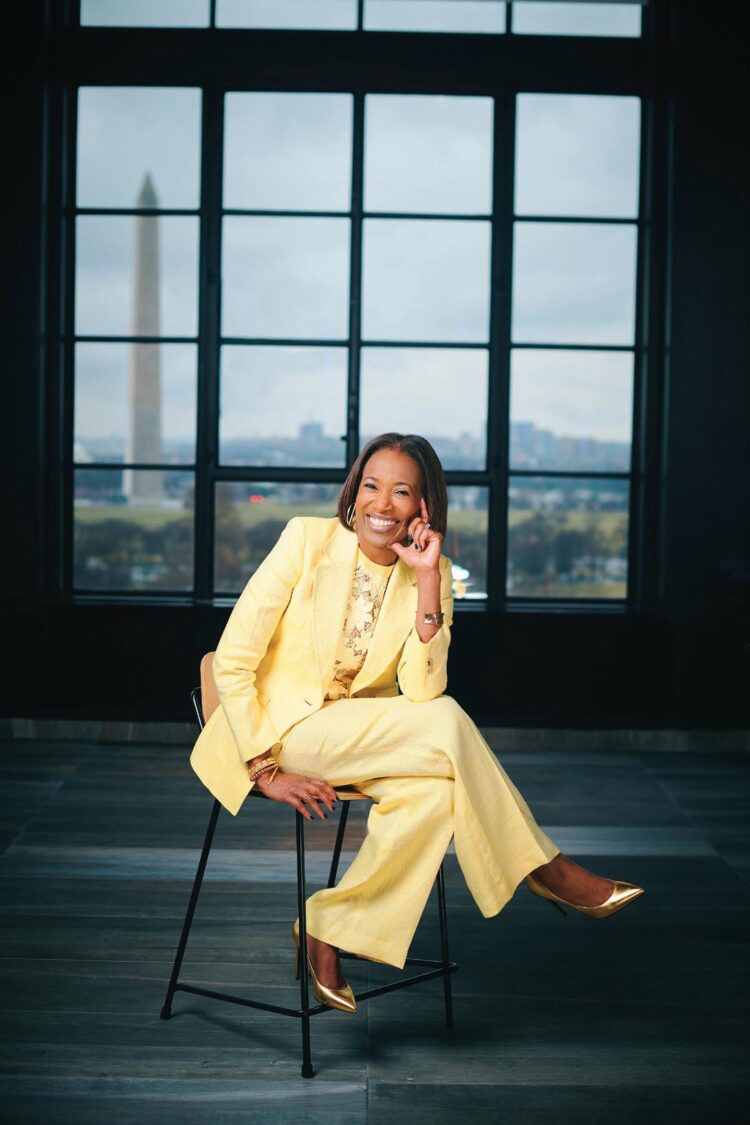 slevin monroe feet 5