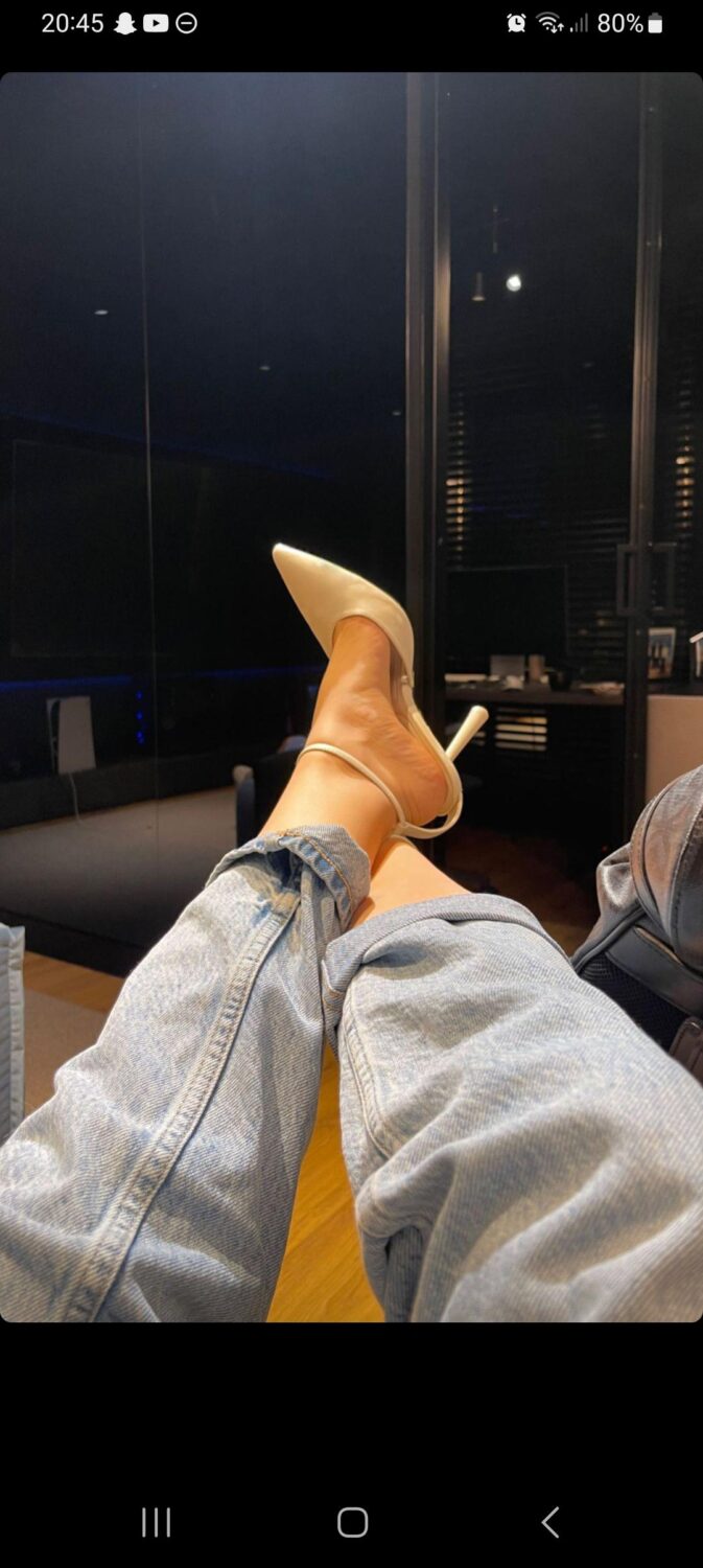 smaranda stirbu feet 4