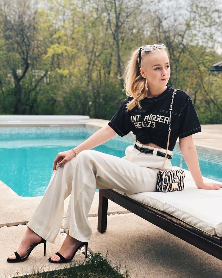 smilla cryssanthander feet