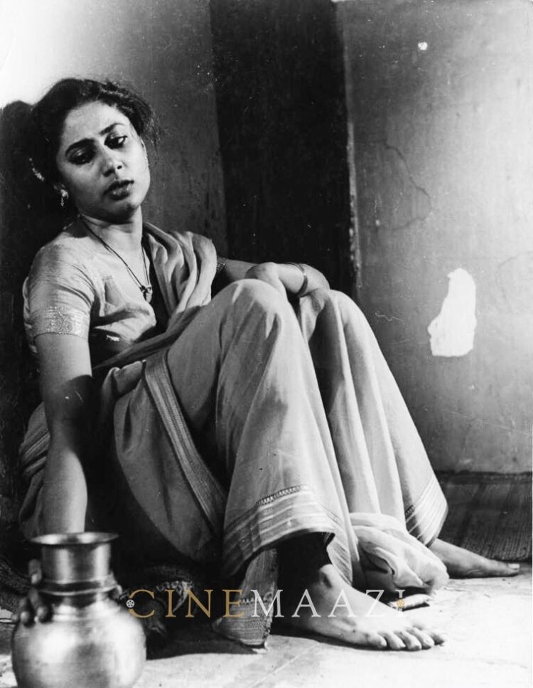 smita patil feet 6