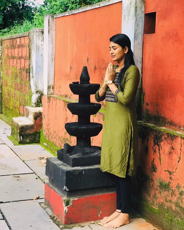 snisha chandran feet 3