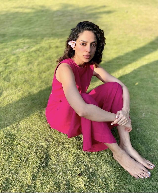 sobhita dhulipala feet 5