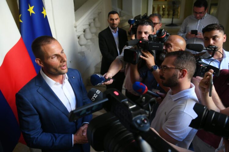 sofia mirabelli feet 5