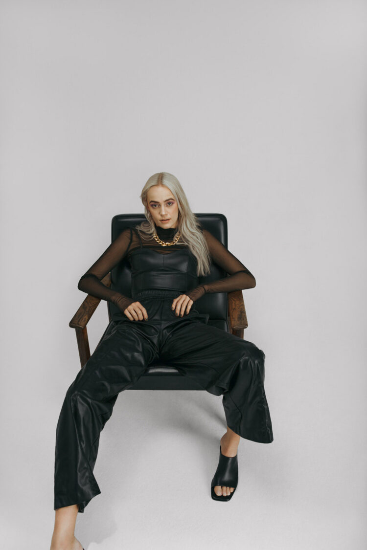 sofia productions feet 2