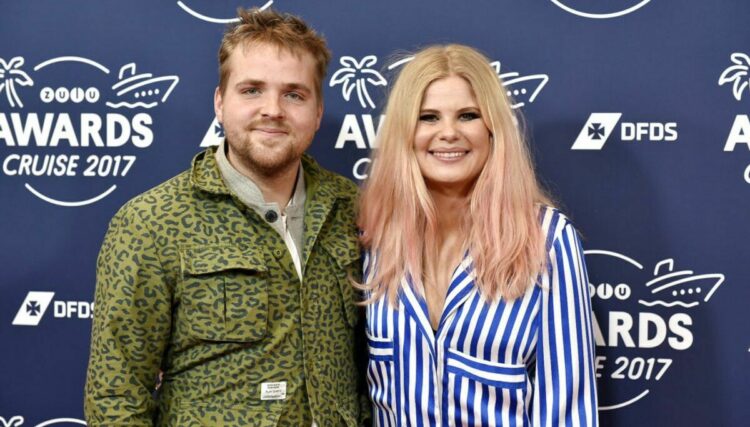 sofie linde ingversen feet 1