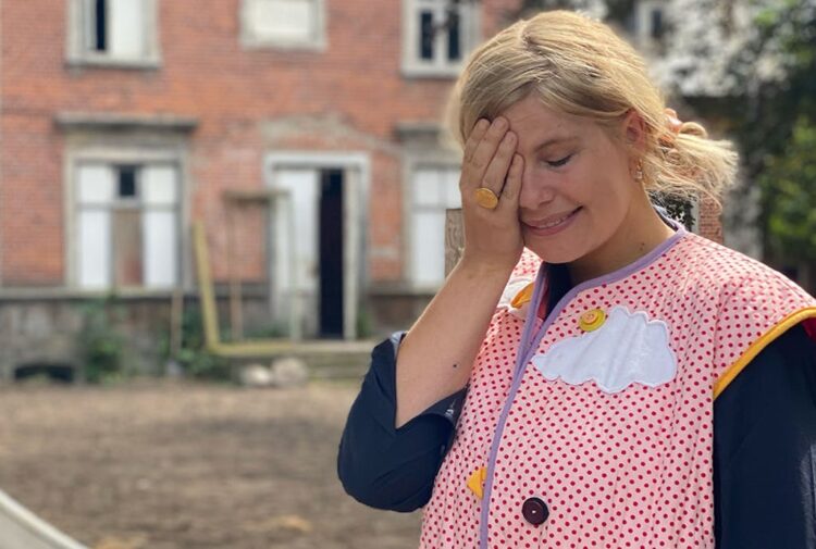 sofie linde ingversen feet 4