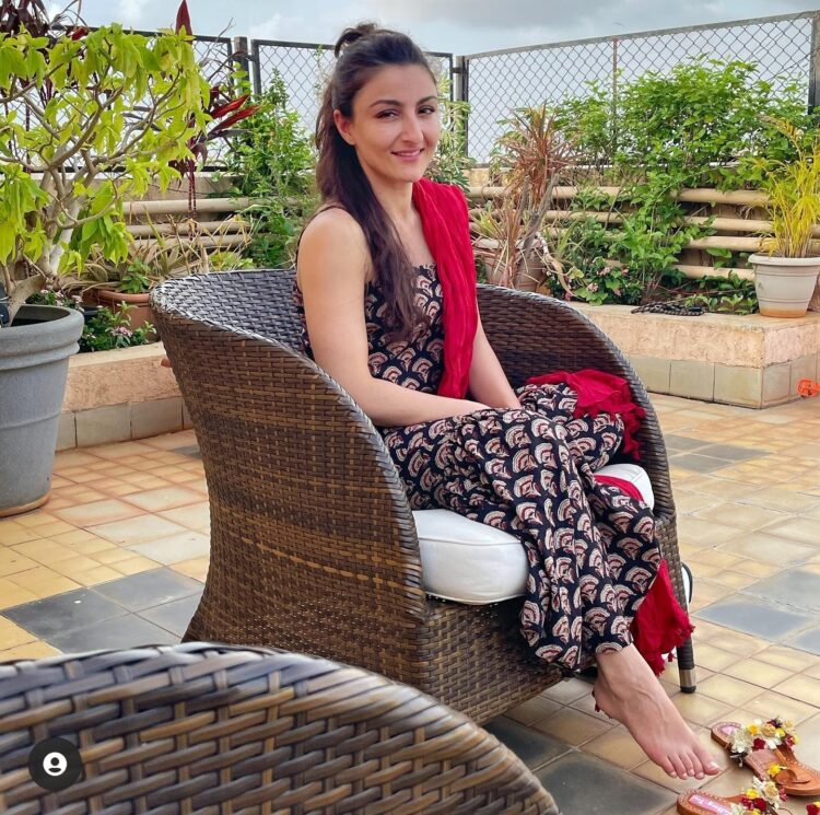 soha ali khan feet 2
