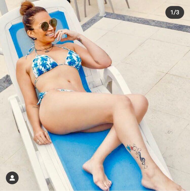 solange almeida feet