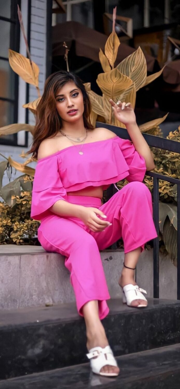 somya daundkar feet 1