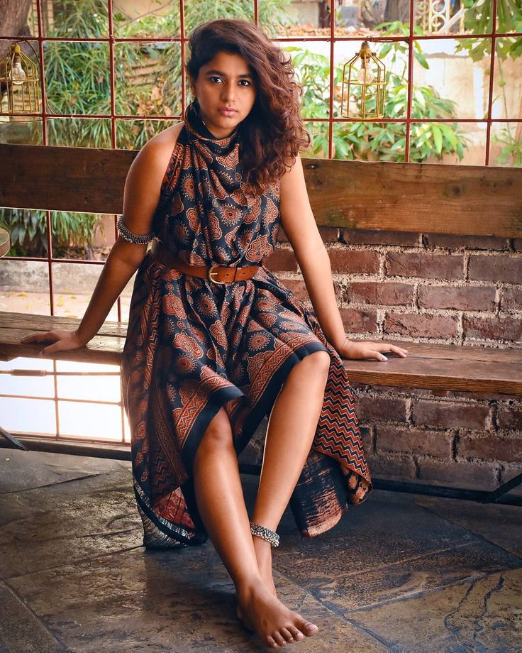 sonal agrawal feet 5