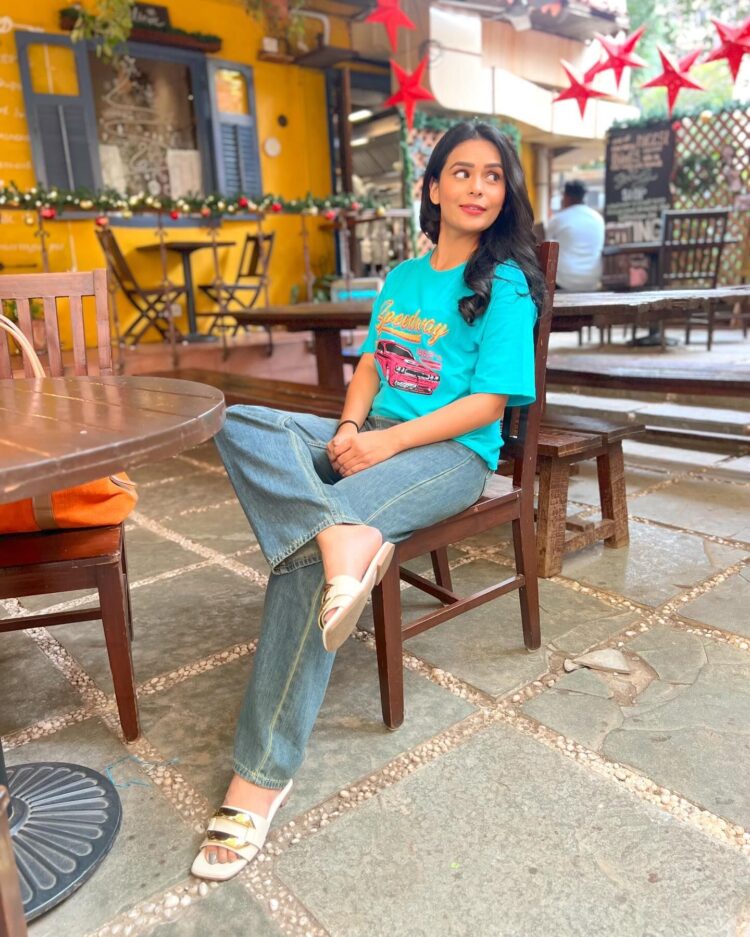 sonal vengurlekar feet