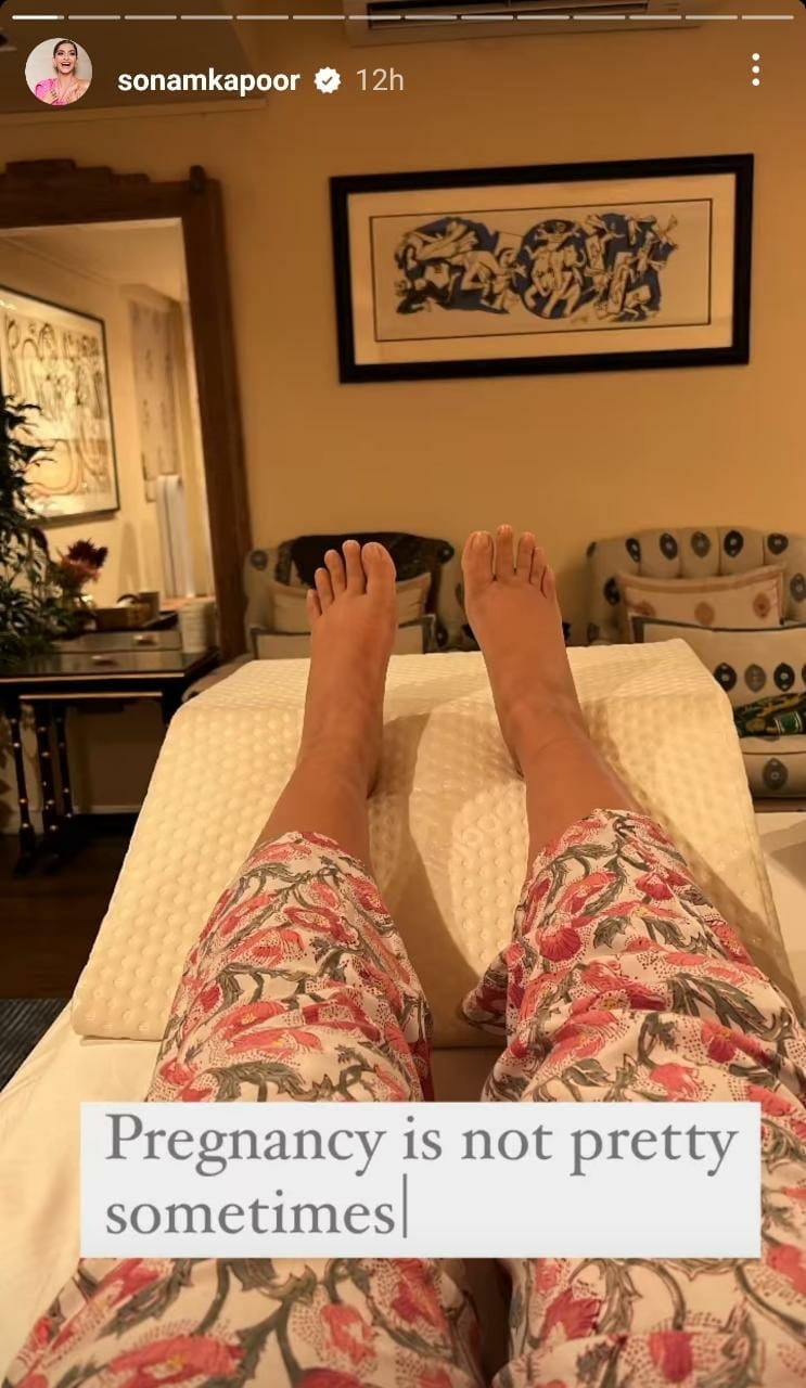 sonam kapoor feet