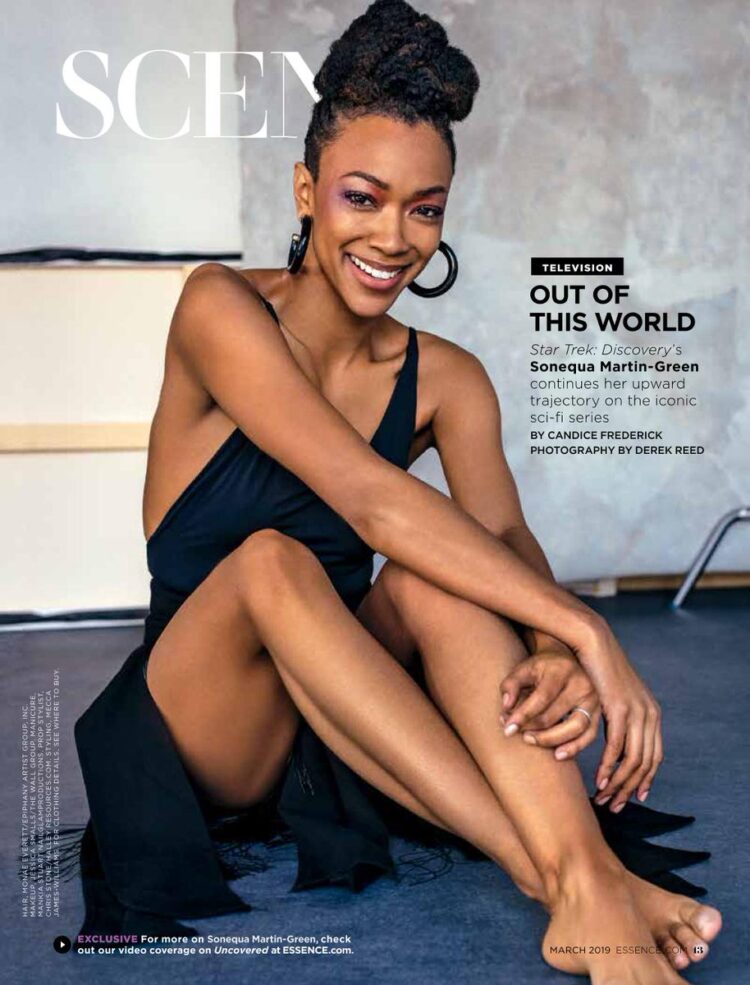 sonequa martin green feet