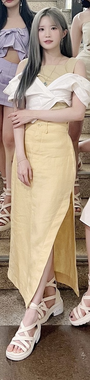 song ha young feet 1