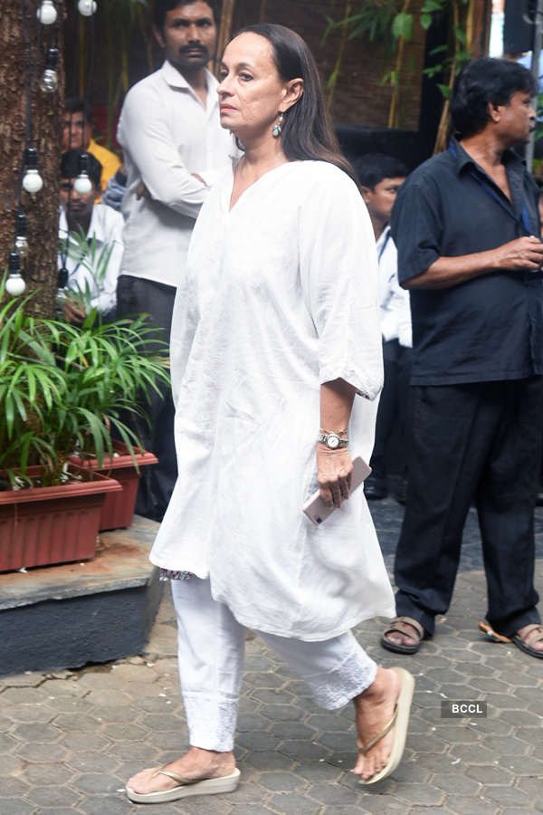 soni razdan feet 4