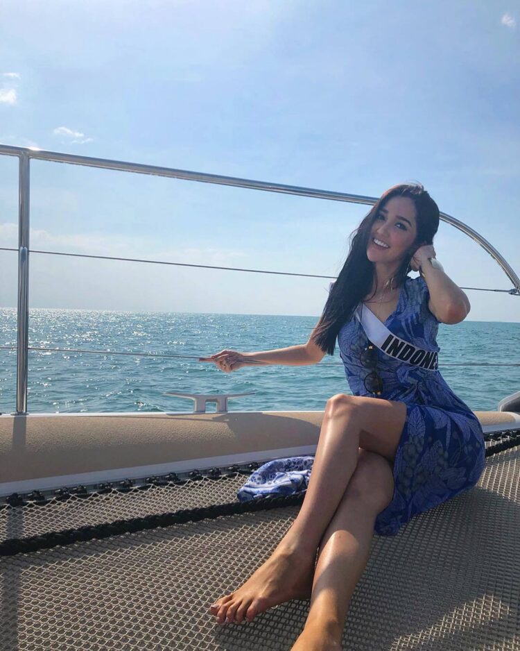 sonia fergina citra feet 3