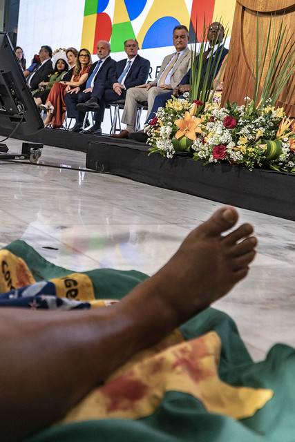 sonia guajajara feet 3