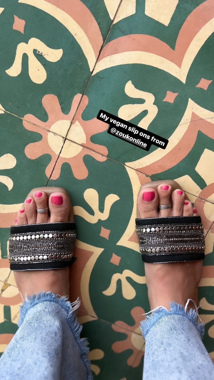 sonnalli seygall feet 3