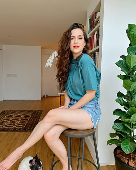 sophia abrahao feet 4
