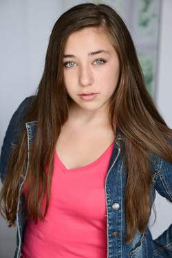 sophia ewaniuk feet 1