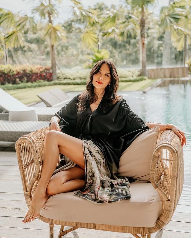 sophia latjuba feet 2