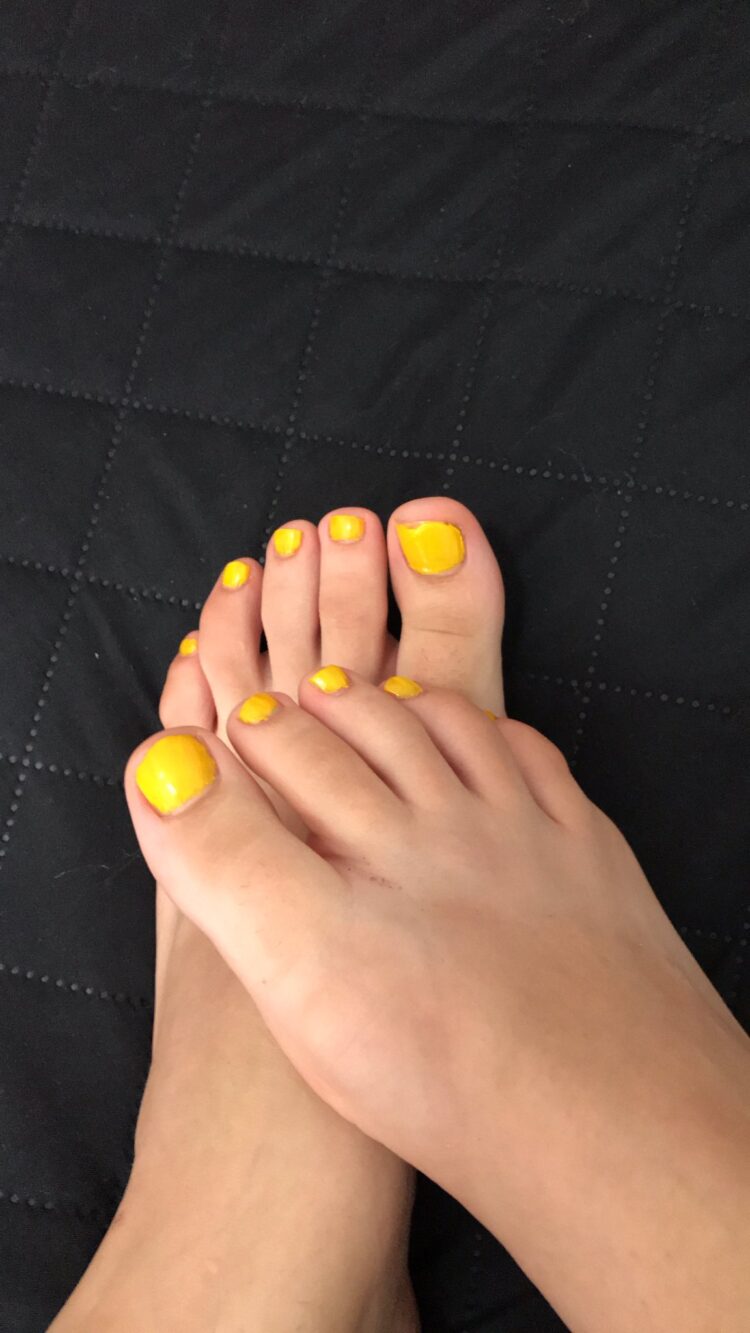 sophia medina feet 2