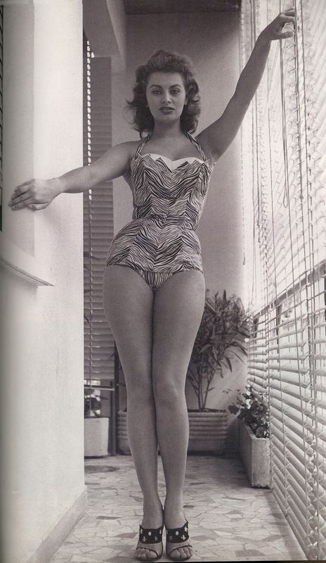 sophia munster feet 6