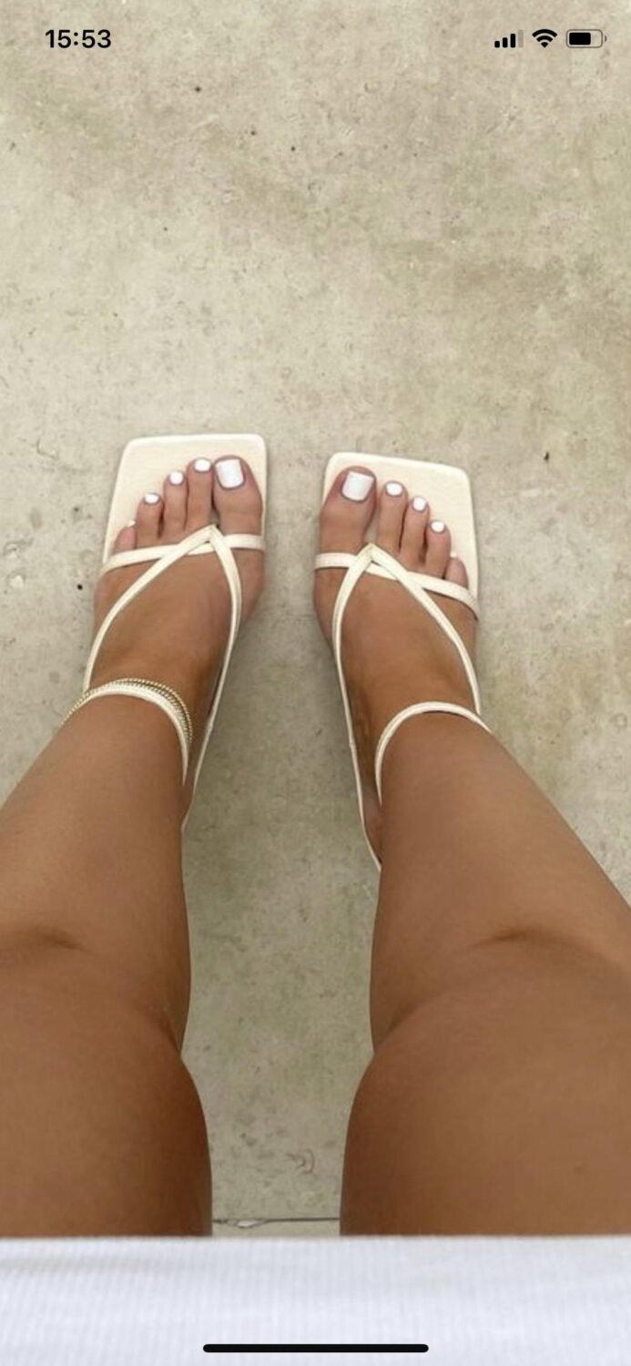 sophia tuxford feet 1