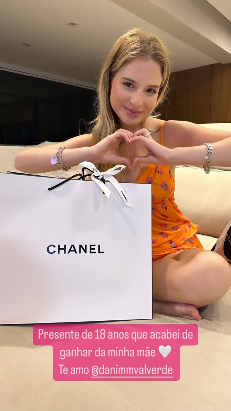 sophia valverde feet 3